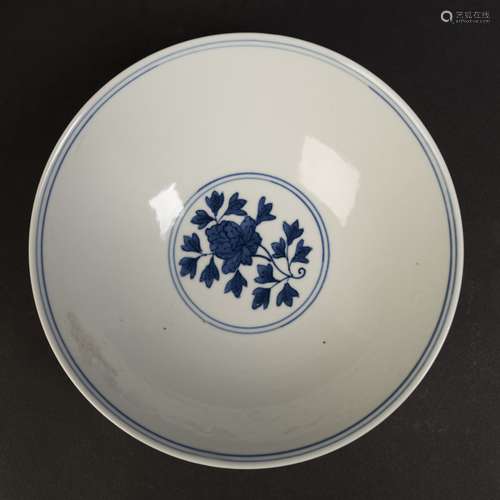 A CHINESE BLUE AND WHITE SHALLOW BOWL, MING DYNASTY