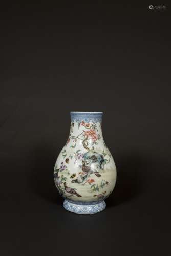 A PEACE DOVE FAMILLE ROSE VASE, 2OTH CENTURY