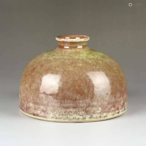 Porcelain  Glazed Beehive Waterpot