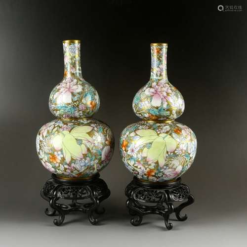 Pair Double Gourd Famille Rose Porcelain with Mark