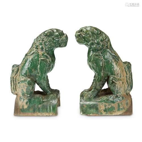 A pair of green glazed pottery Lion roof tiles, ming dynasty