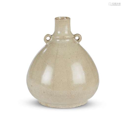 A northern Thai creamy-grey glazed jarlet with ring handles, kalong kilns, 14th-16th century