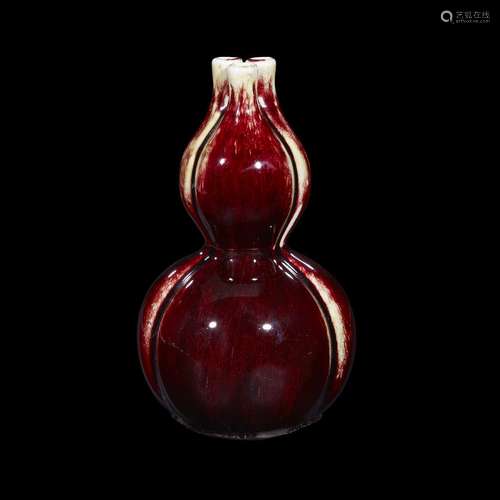 A Chinese flambe-glazed tri-lobed double-gourd vase,