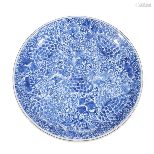 A Chinese blue and white large floral-decorated dish, 18th century