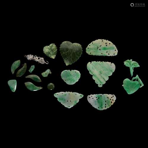 A group of sixteen Chinese jadeite items,