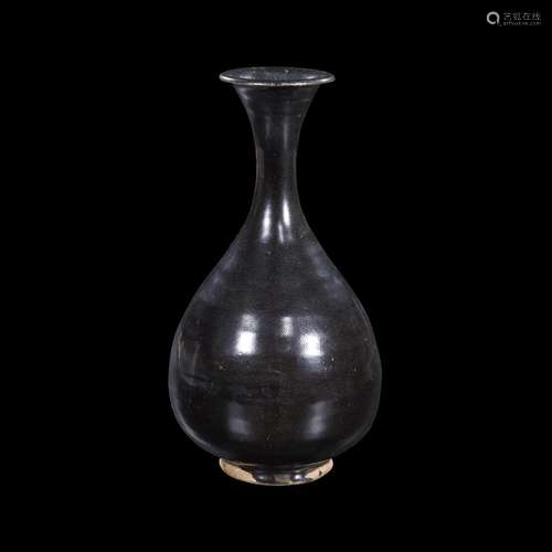 A Chinese black-glazed bottle vase, Yuhuchunping, song dynasty or later