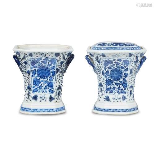 A pair of Chinese export porcelain blue and white-decorated bough pots with one cover, late 18th/early 19th century