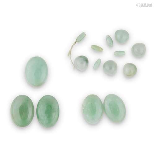 A group of thirty Chinese jadeite items,