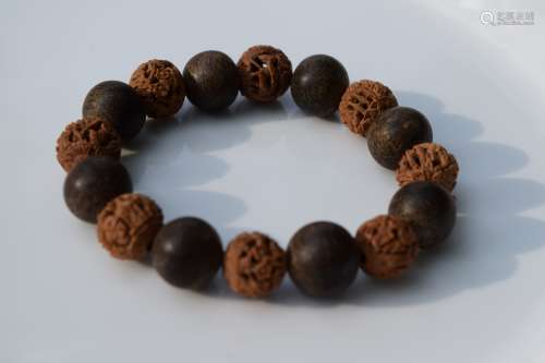 Antique Carved Pit Nut and Chen Xiang Bead Bracelet