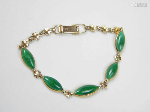 Antique 14K Gold Green Jadeite Bracelet