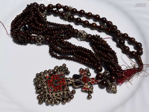 Antique Tibetan Rosewood Necklace with Pendant