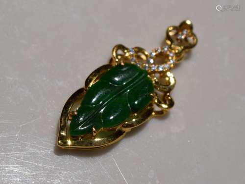 Antique Natural Green Jadeite Leave Pendant