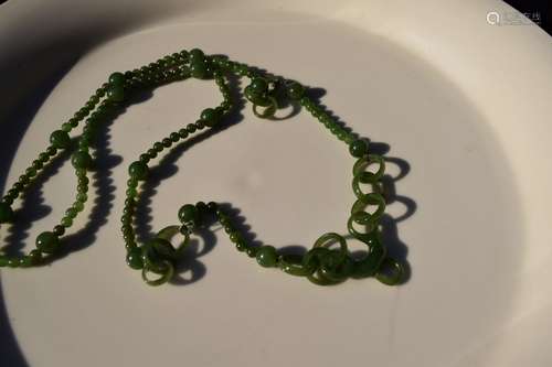 Vintage Green Jade Bead Necklace