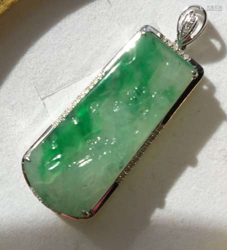 18K Diamond Natural Jadeite Square Pendant