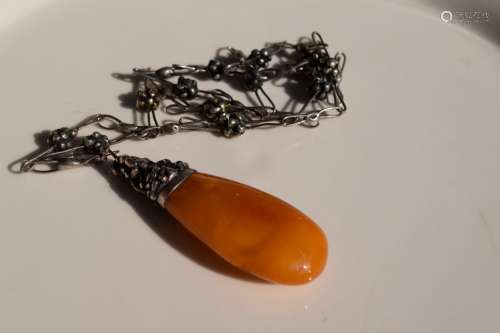 Antque Chinese Butter Scotch Amber Silver Necklace