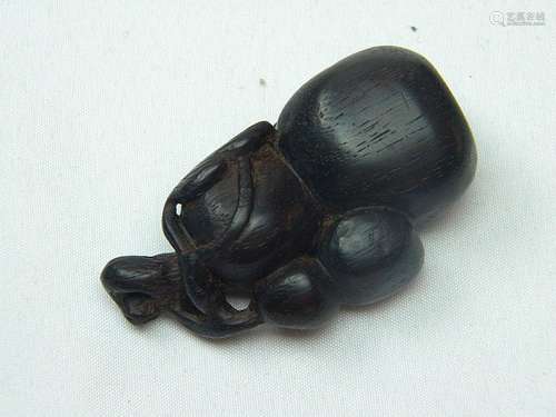 ANTIQUE CHINESE ROSEWOOD GOURD PENDANT QING DYNASTY