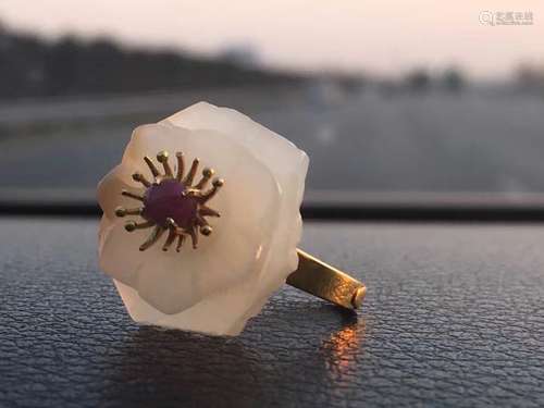 Antique Qing Dynesty Nephrite Jade Flower Ring