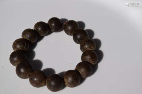 Antique Chinese Chen Xiang Bead Bracelet