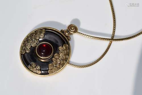 Vintage Pendant Necklace