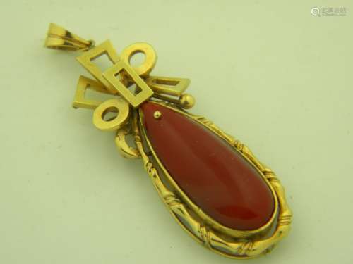 Antique 18K Gold Natural Red Coral Pendant