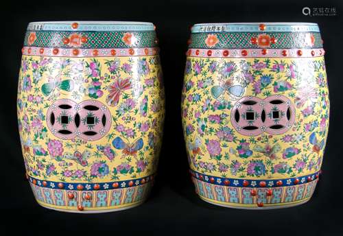 粉彩鼓凳一對 PAIR OF FAMILLE ROSE PORCELAIN DRUM STOOLS