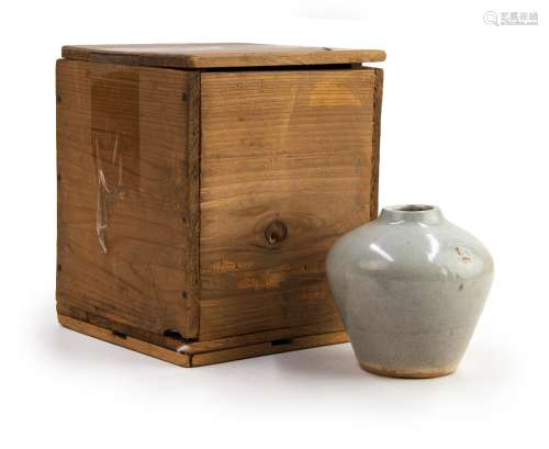高麗時期（918-1392）白釉罐 SMALL KOREAN PORCELAIN JAR; GORYEO(918-1392)