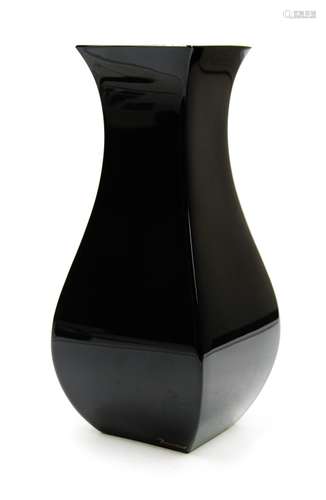 BACCARAT BLACK GLASS VASE