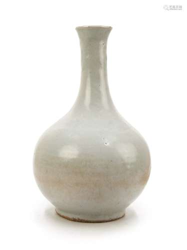 朝鮮王朝（1392-1910） 白釉膽瓶 KOREAN DANPING VASE; JOSEON(1392-1910)