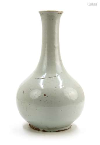 朝鮮王朝（1392-1910） 白釉膽瓶 KOREAN DANPING VASE; JOSEON(1392-1910)