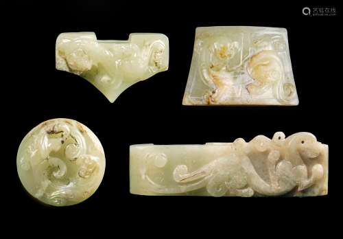 龍紋玉雕一組 JADE CARVED DRAGON GROUP