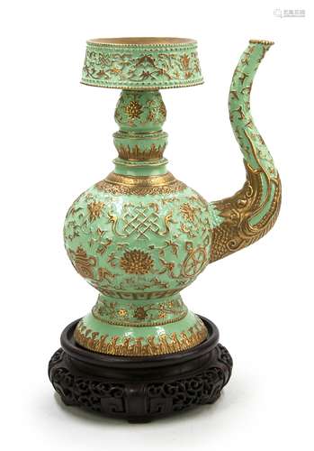 清 描金綠松石釉八寶龍紋賁巴壺 TURQUOISE GROUND GILT EWER; QING DYNASTY