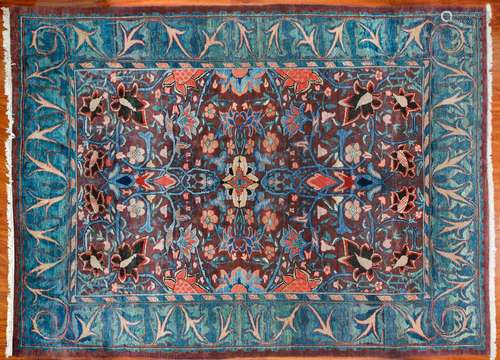 地毯 LARGE GREEN RUG WITH FLOWERS