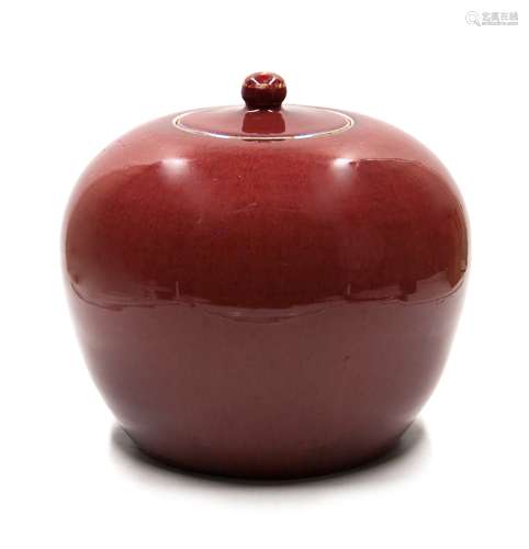 清 紅釉盖罐 RED GLAZED APPLE JAR; QING DYNASTY