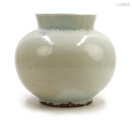 朝鮮王朝（1392-1910）青瓷罐 KOREAN MOON JAR; JOSEON(1392-1910)