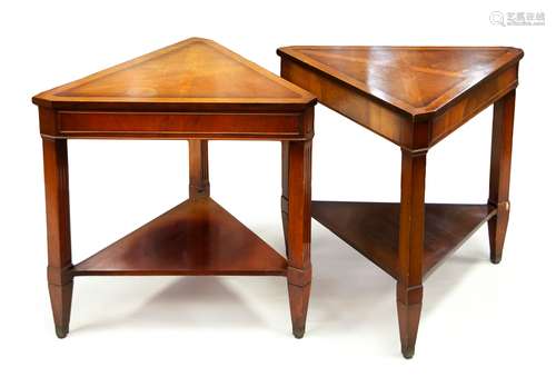 木製側桌一對 PAIR OF TRIANGULAR ENDTABLES