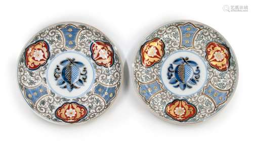 伊萬里燒 瓷盤一組 PAIR OF IMARI PLATES