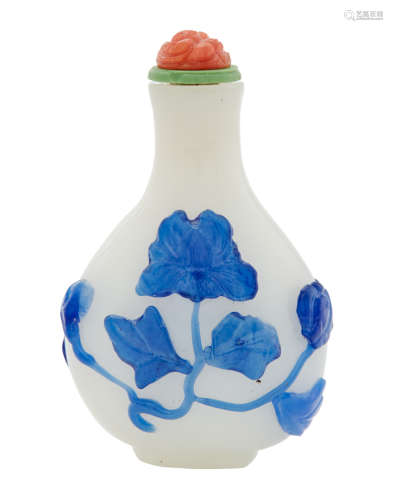 Chinese Blue Overlay White Glass Snuff Bottle