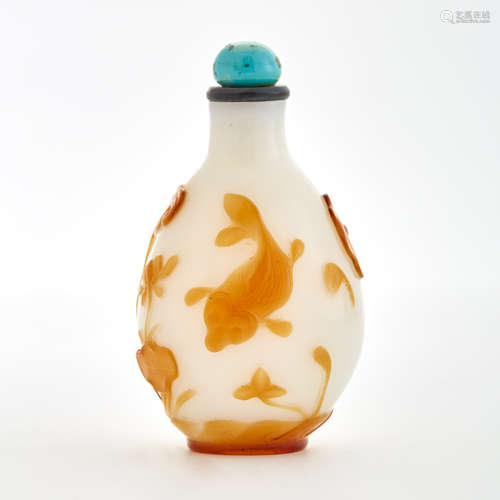 Chinese Amber Overlay Glass Snuff Bottle