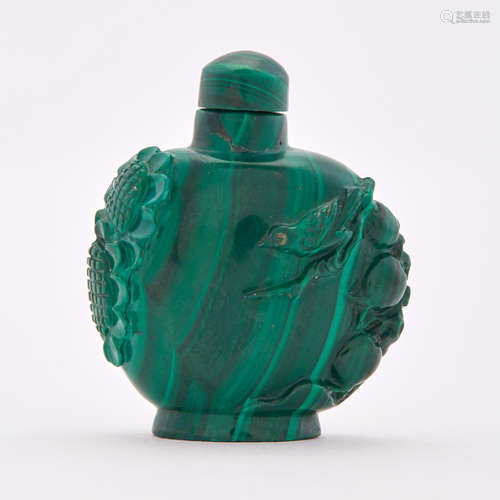 Chinese Miniature Malachite Snuff Bottle