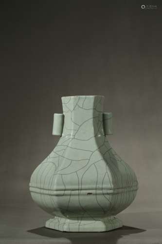A Guan-type hexagonal vase