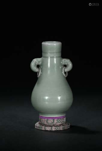 A Longquan celadon vase