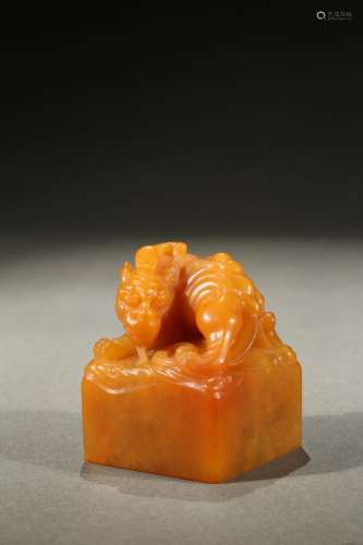 A shoushan soapstone carved seal