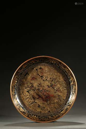 A large gilt-painted lacquer 'dragon & lotus' charger