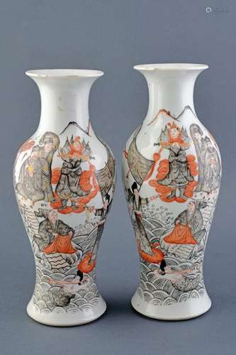 A PAIR OF PORCELAIN VASES