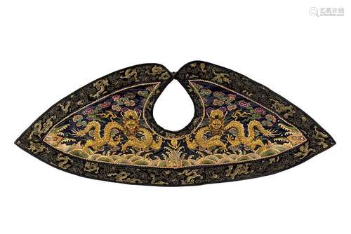 A FINE AND RARE SILK EMBROIDERED COLLAR