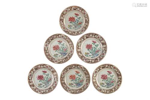 SIX FINE FAMILLE ROSE PORCELAIN DISHES