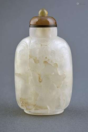 A FINE ROCK CRYSTAL SNUFF BOTTLE