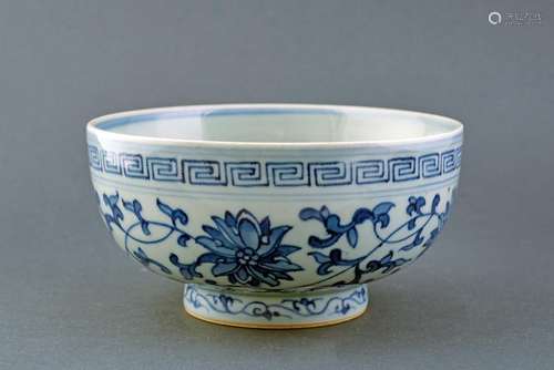 A BLUE AND WHITE PORCELAIN CUP GUANGXU MARKED