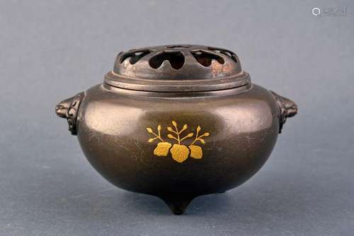 A FINE METAL INCENSE BURNER