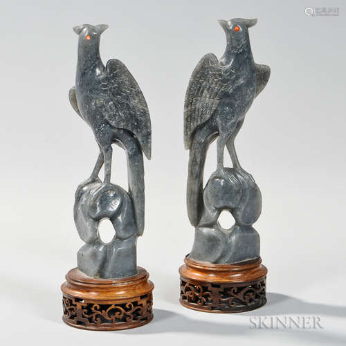 Pair of Hardstone Birds 一对玉石鸟